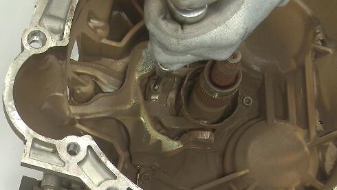 STEP 2 - Remove both release bearings and 3 screws that fix the guide tube to the gearbox. Use Allen wrench 5