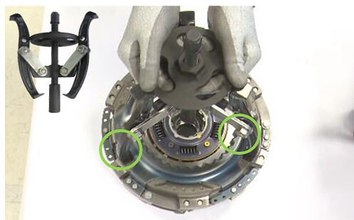 STEP 1 -  Fit the DDC tool (DDCT-02) on the new DDC package. Each leg must be placed and ensure below the cover plate