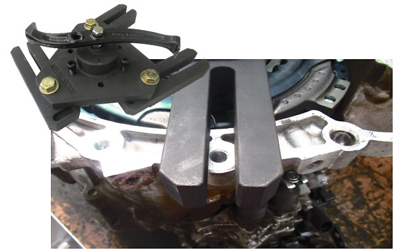STEP 5 - Fix the DDC installer tool (DDCT-01)  on the gearbox on 3 holes with original gearbox screws